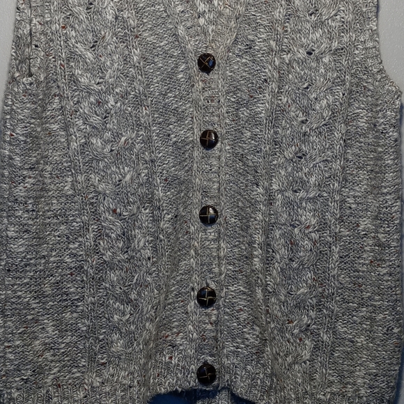 Vintage Chunky Knit Sweater Vest - Picture 3 of 6